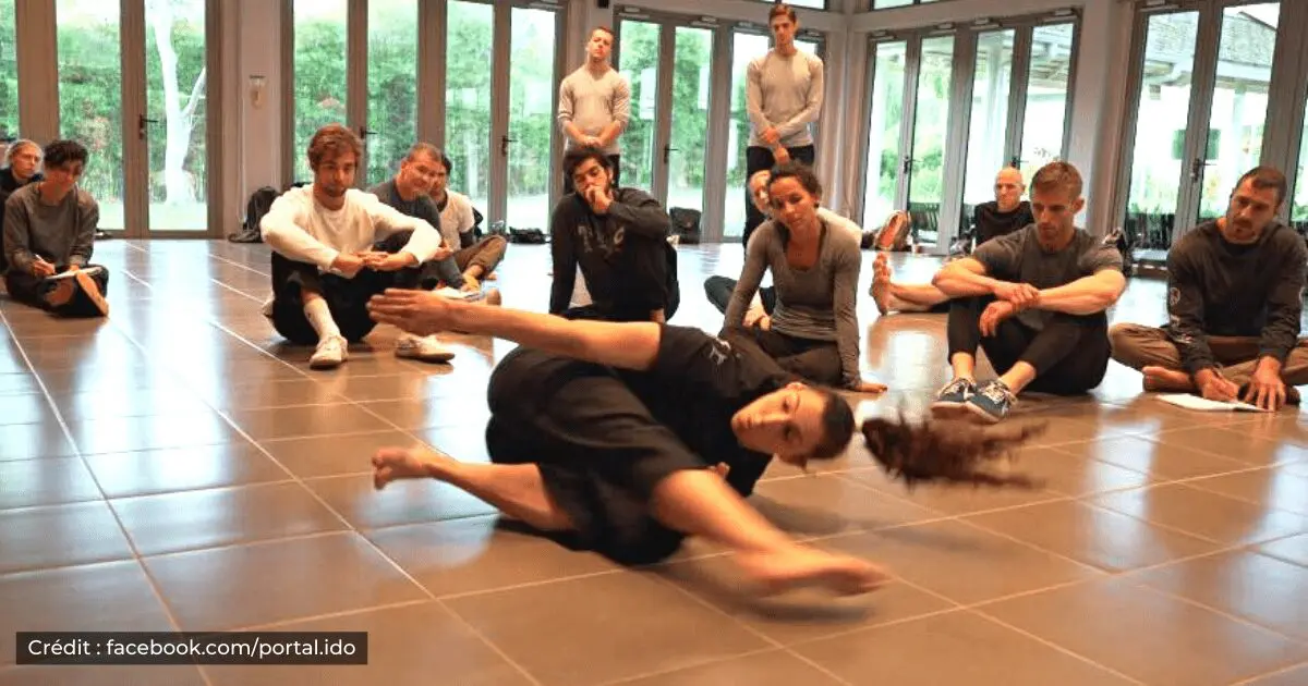 Floorwork pendant un stage avec Ido Portal et Odelia Goldschmidt | MOUVERS Nomadslim Movement